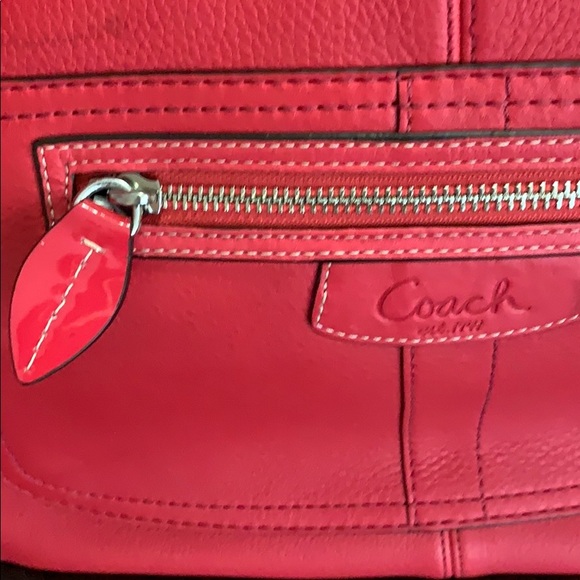 Beautiful coral coach hobo bag - Picture 5 of 8